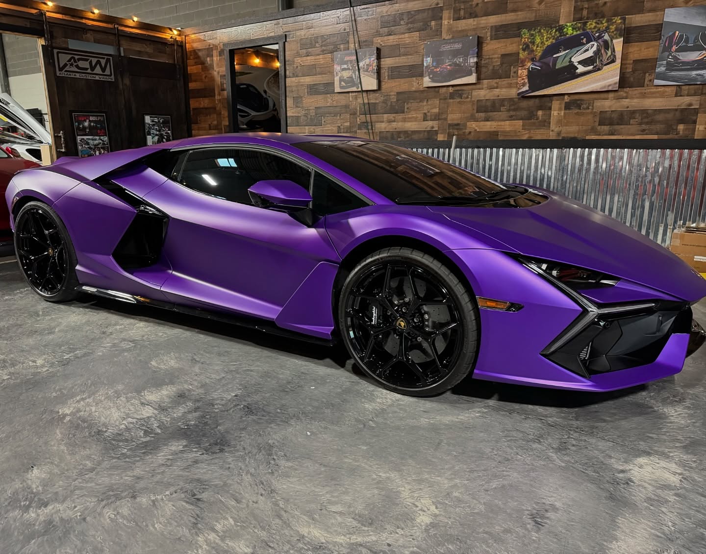 Lamborghini Huracán Satin Purple