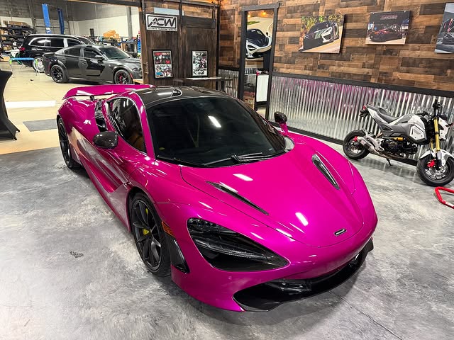 McLaren 720s Gloss Color Change